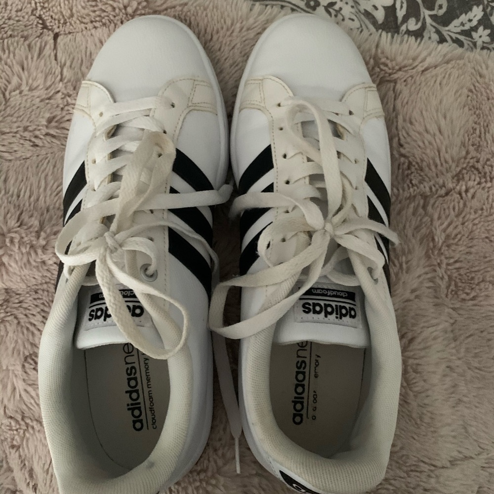 white adidas superstars